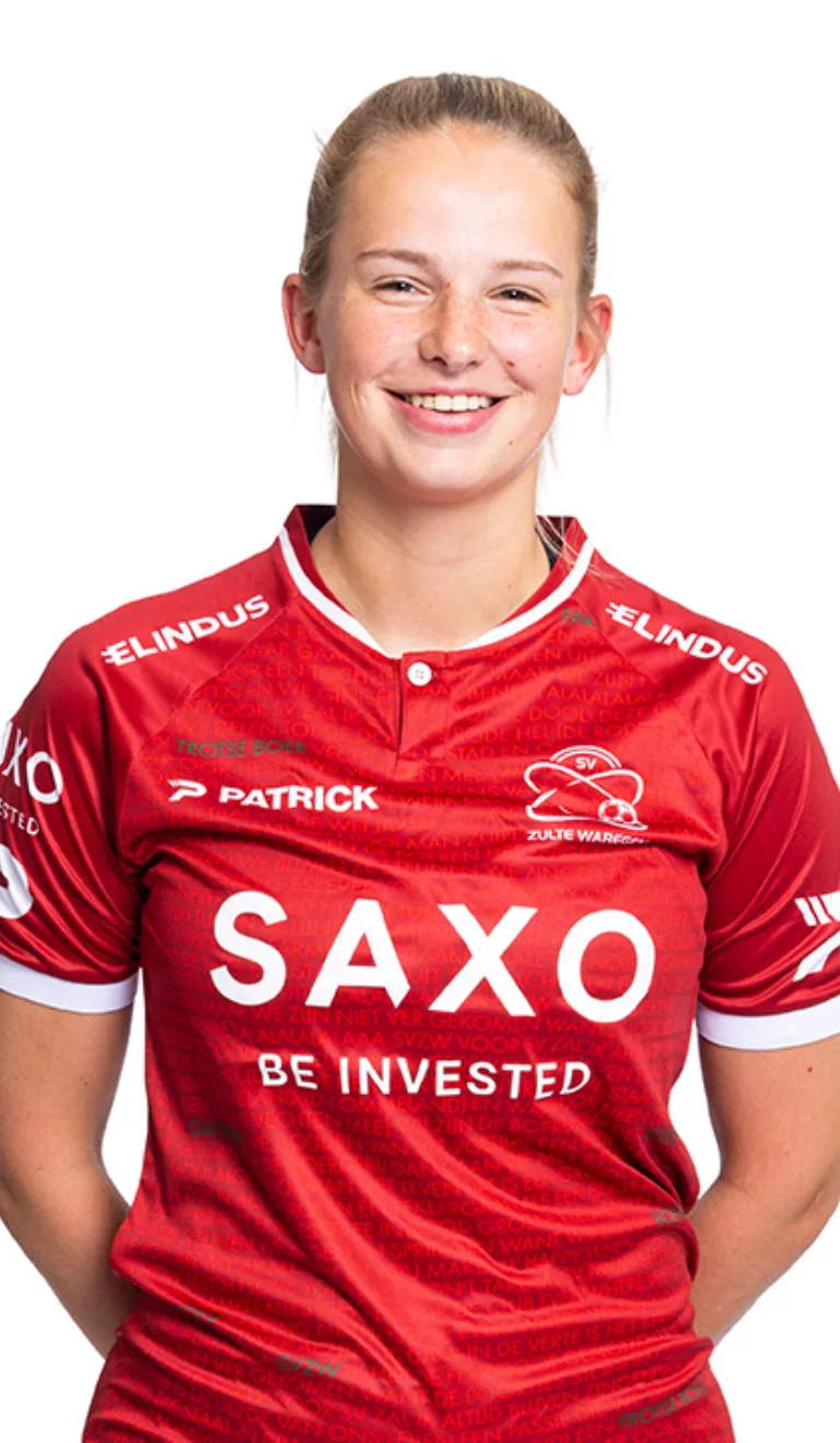 2425 ZULTE WAREGEM DAMES AMBER BERT DEFENDER 5